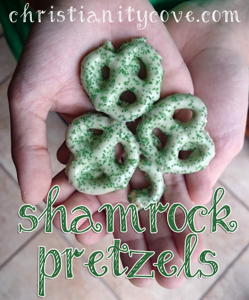 shamrock pretzels St. Patrick’s Day Snack